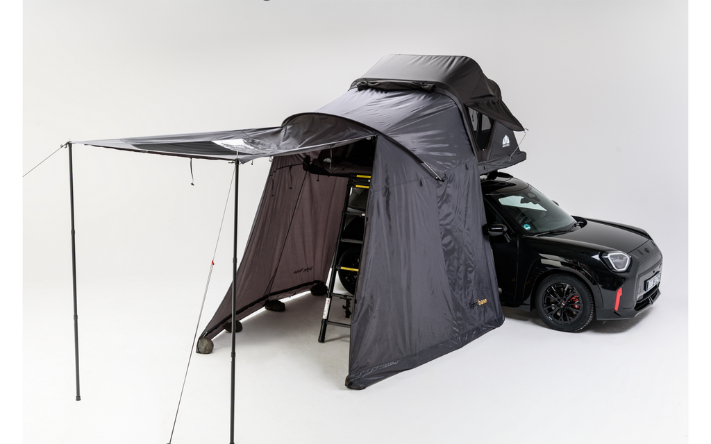 Fortelt Light Base for taktelt Roof Space 2, 7 m² svart - RoofSpace med sidene slått opp som markise