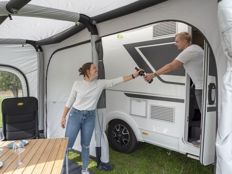 Nærbilde av stoff og myggnett på Frittstående oppblåsbart fortelt Tour Ponza 390, 300D Oxford