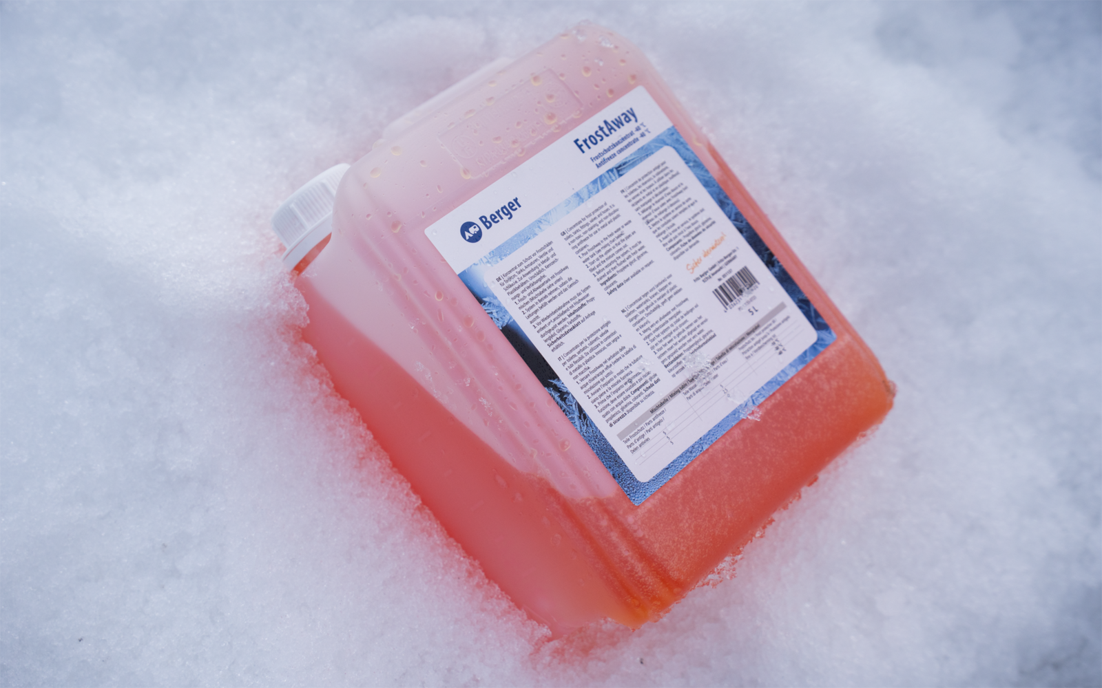 Detalj av FrostAway frostvæske 5 liter flaske