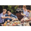 Montert Gassgrill Attitude 2100 LX bordgrill med termometer i bruk