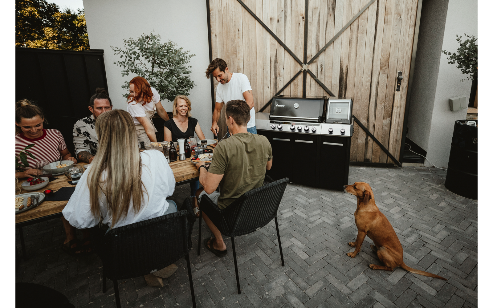 Høydejusterbare føtter på Gassgrill Uniq Pro 3 IKO Kitchen Cruster