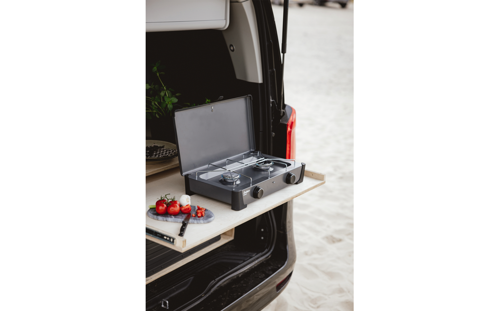 Bakside av Gasskoker Bondy Caravan 2 brennere 2x2,3 kW 3 kg
