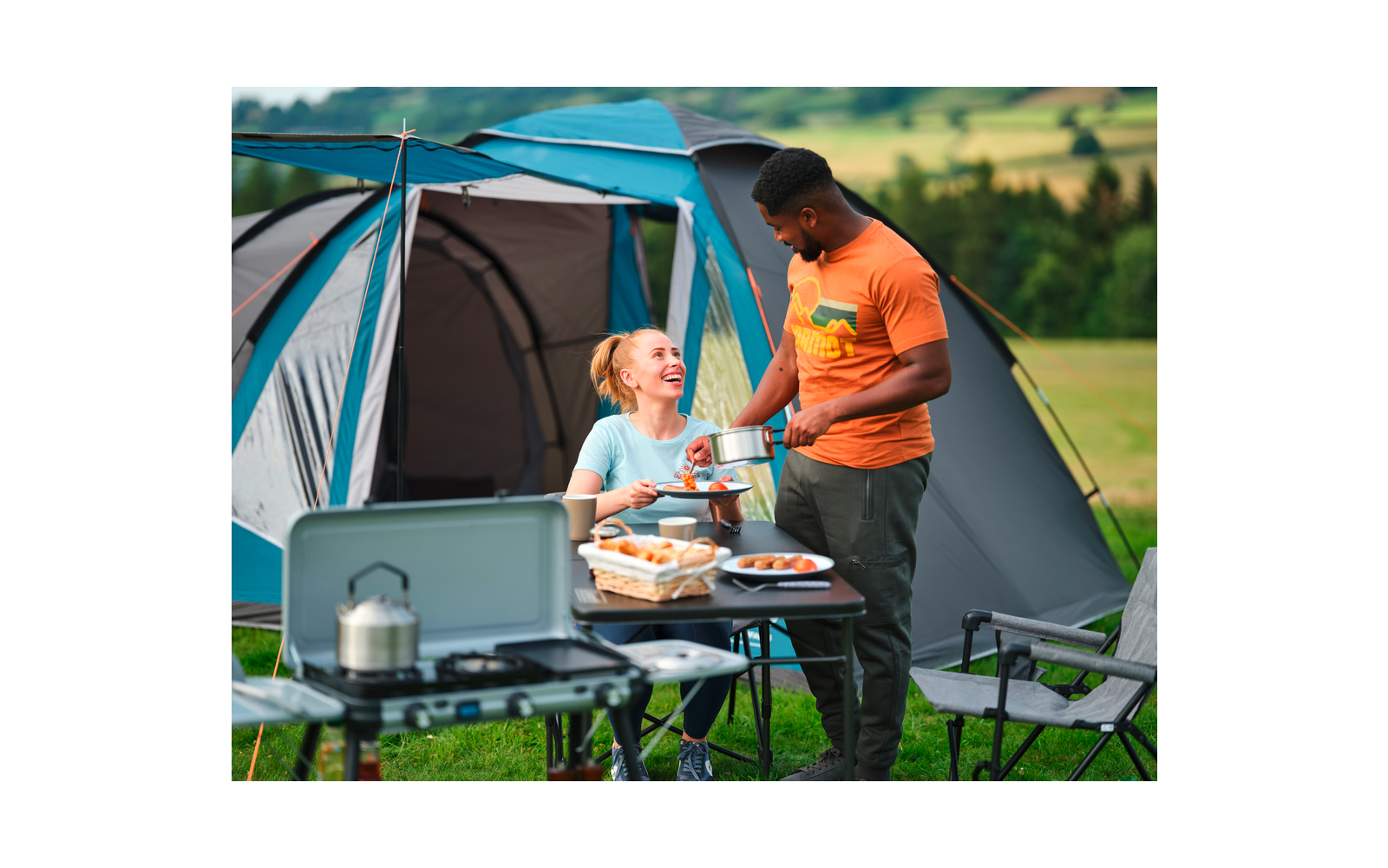 Montert Gasskoker Camping Kitchen 2 Multi Cook Plus i bruk