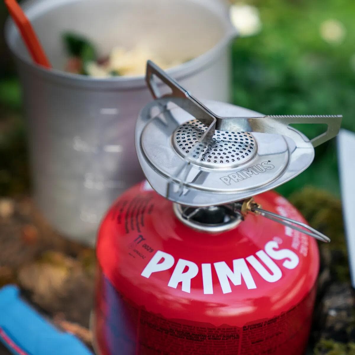 Nærbilde av sikkerhetshåndtak på Gasskoker Essential Trail 112 g 2500 W kompakt