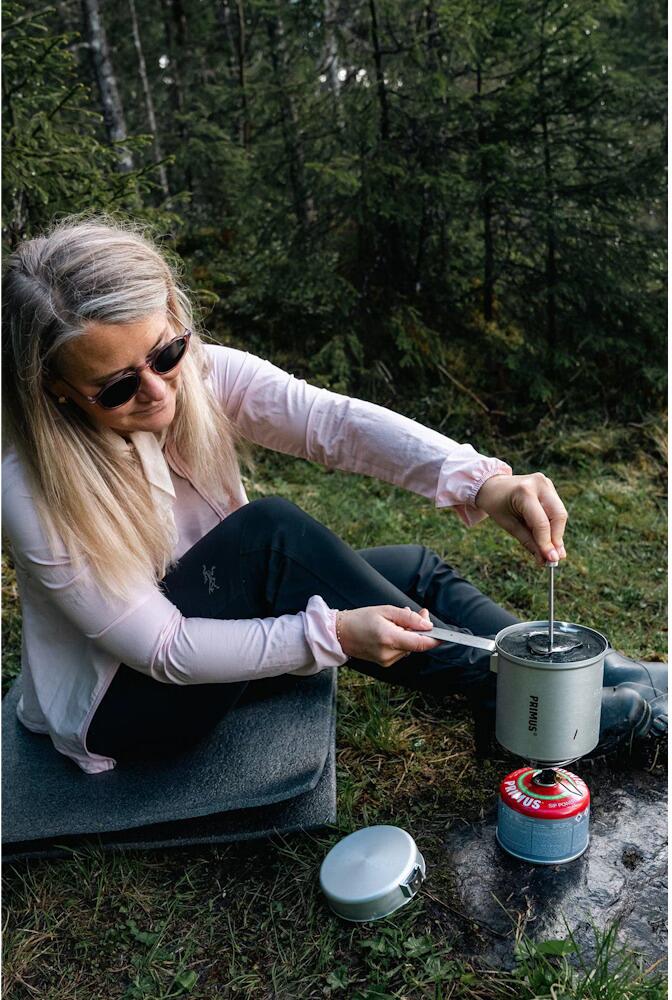Sideprofil av Gasskoker Essential Trail Kit med gryte