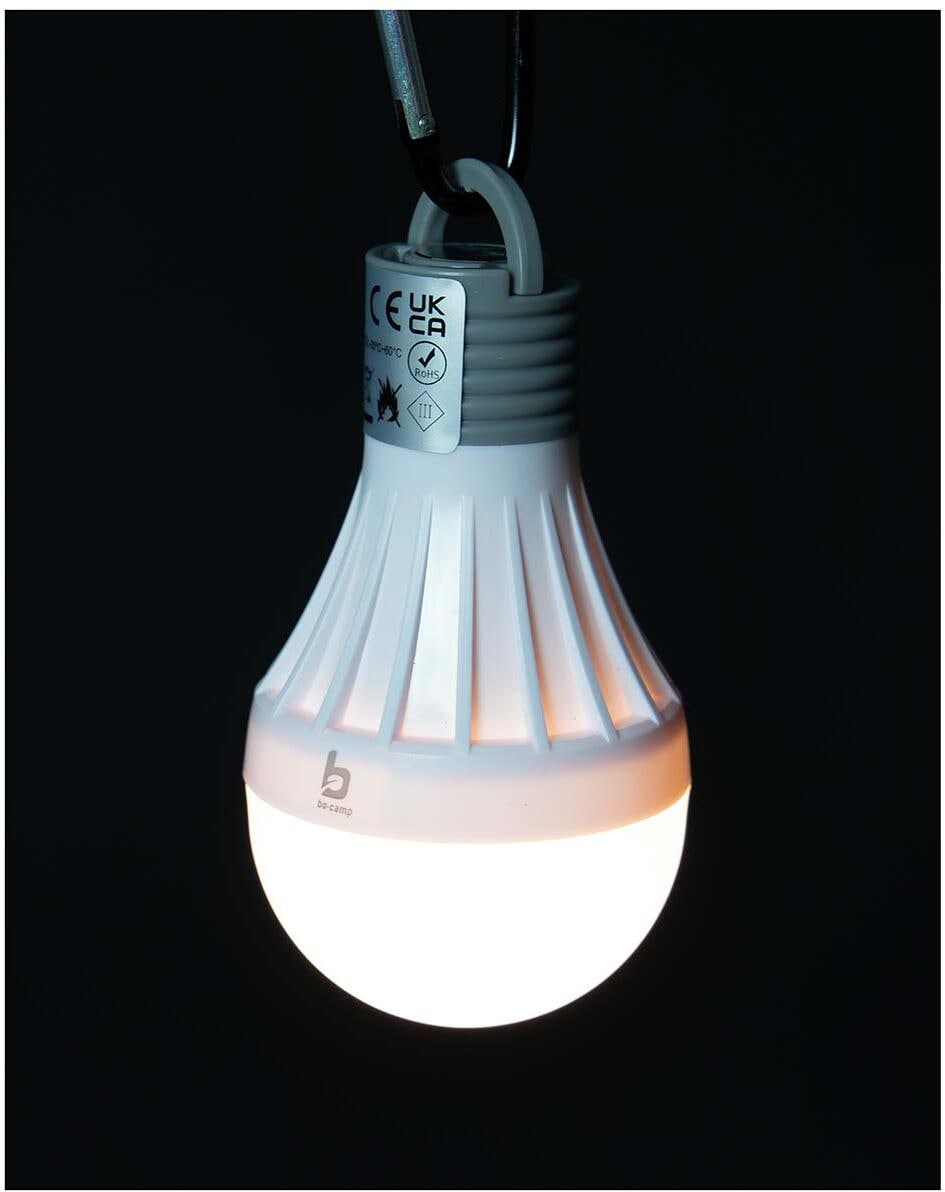Globe hengelampe grå nærbilde av lampe