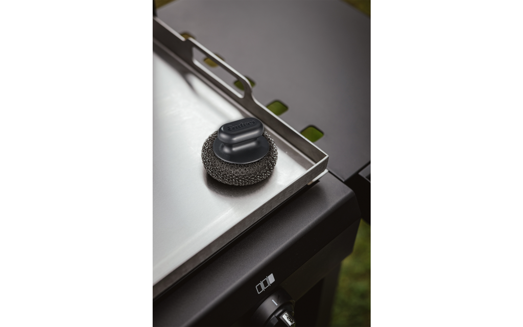 Bakside av grillbørste med rustfritt stålnett for plancha grillplate Enders