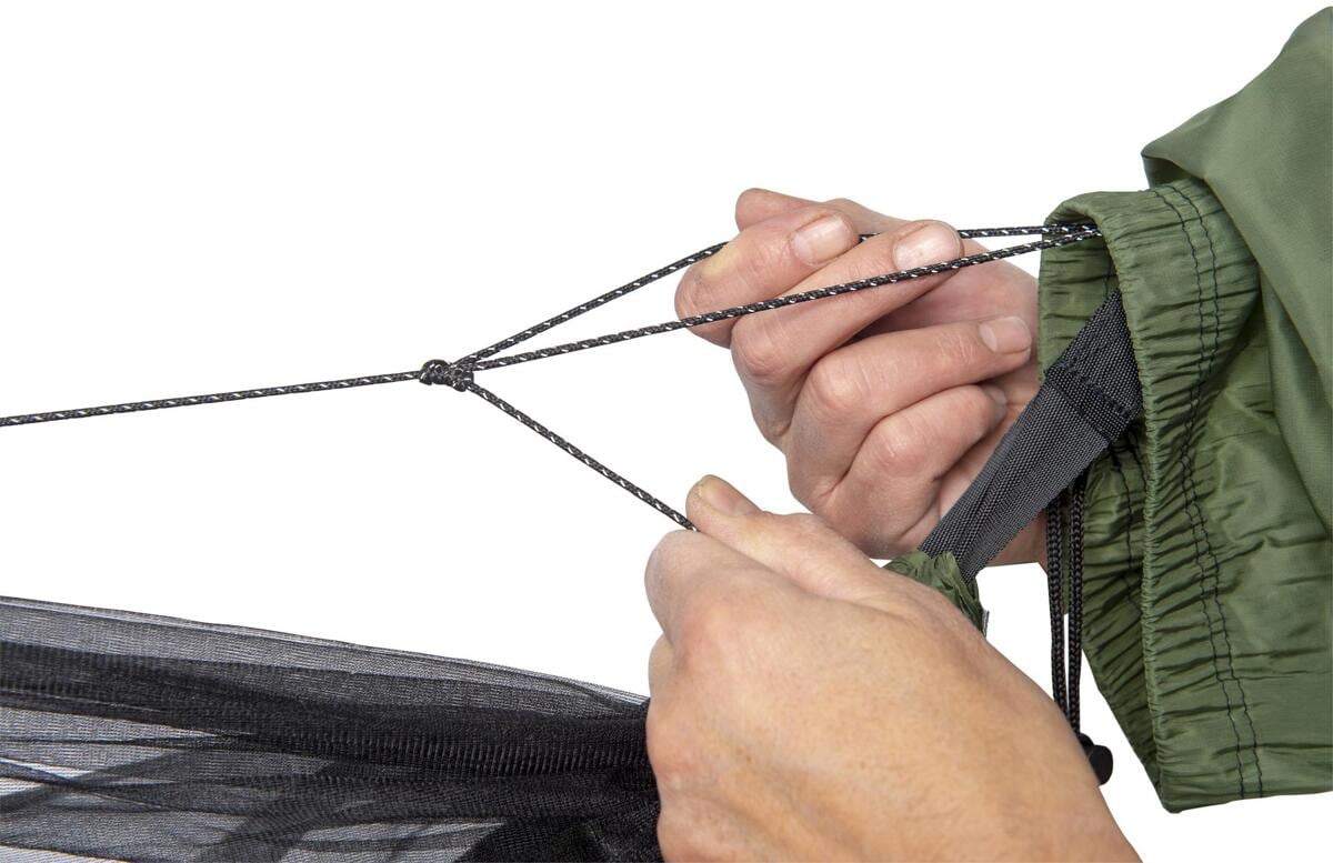 Nærbilde av Ripstop Nylon materiale på Hengekøye Adventure Hero XXL