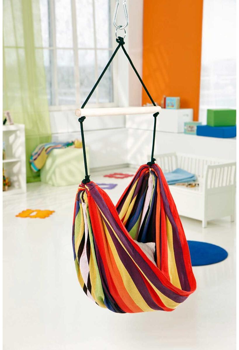 Detalj av stoff på Hengestol Kids Relax rainbow for barn 3-10 år