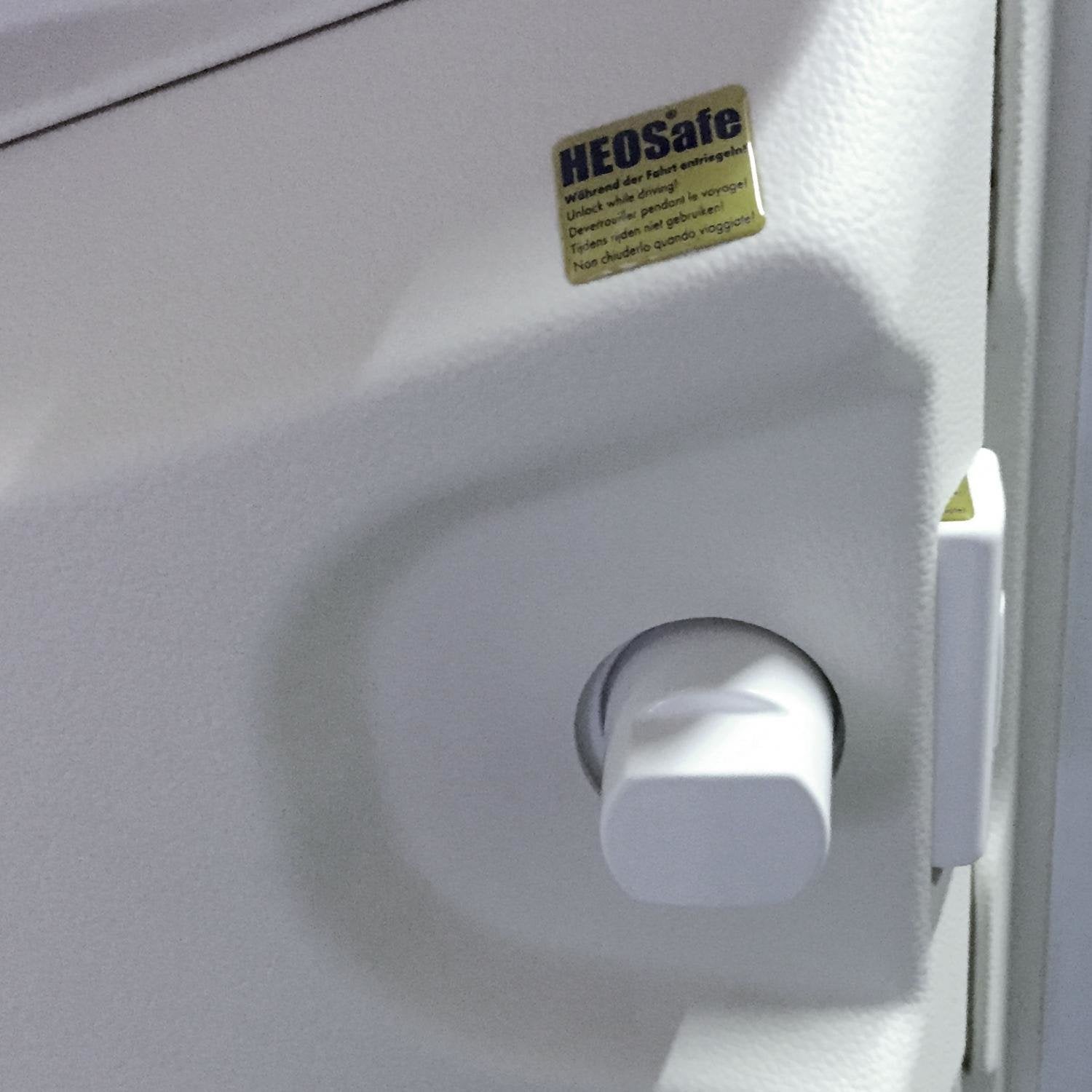 HEOSafe tilleggslås for Carado, SunLight, Etrusco, Glücksmobil - HEOSolution montert på dør
