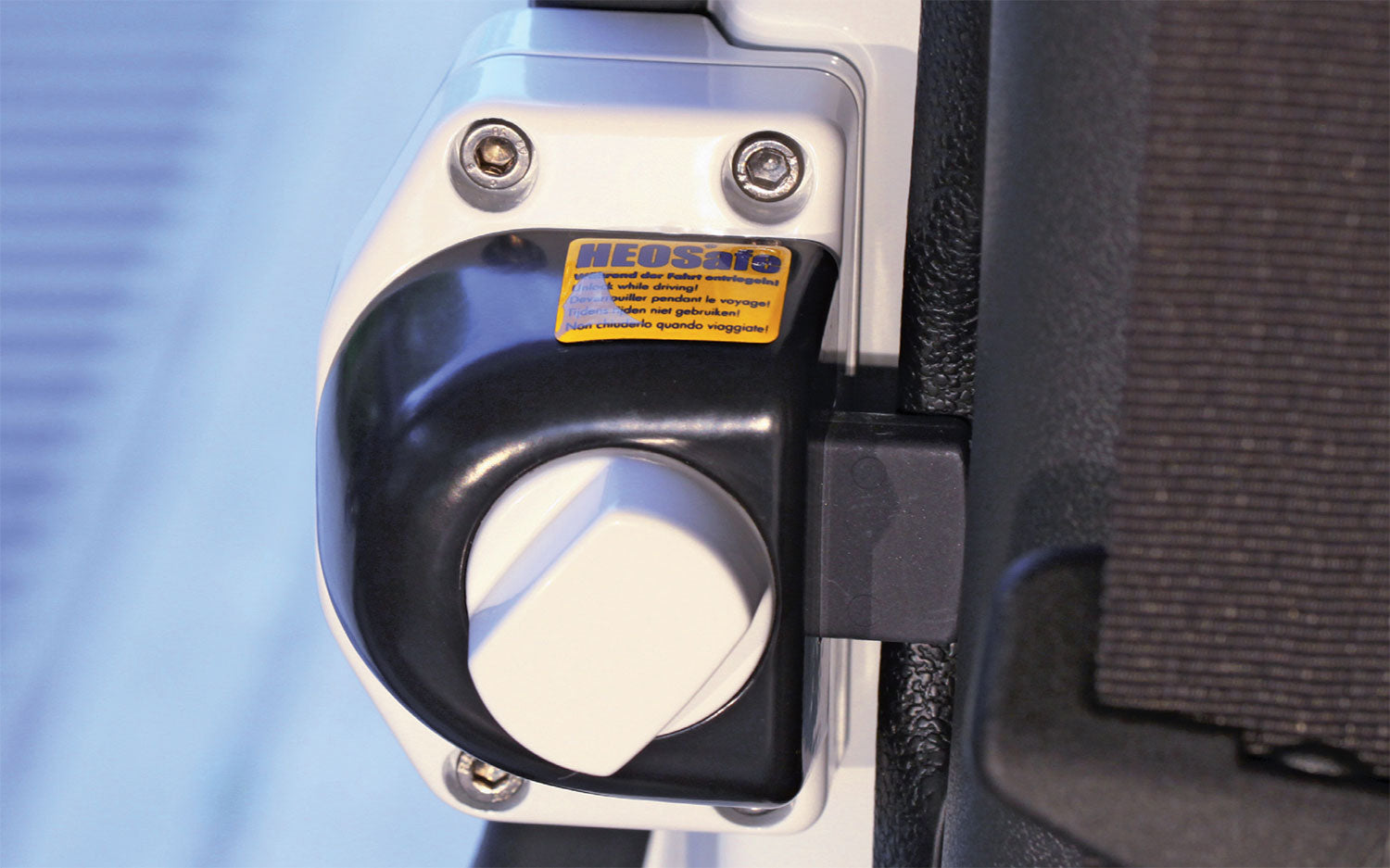 HEOSafe tyverisikringslåser 2 stk for Renault Master, Opel Movano, Iveco Daily montert