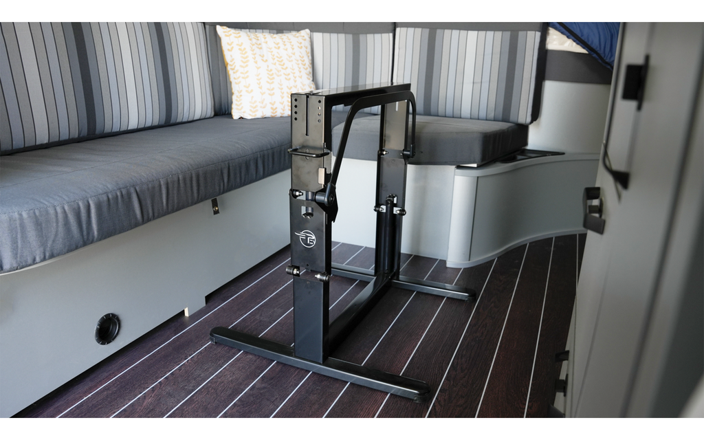 Hevbart bordunderstell LevelBase-60 sammenfoldet