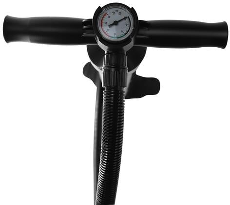 Høytrykks luftpumpe med manometer 2,2L, 15 PSI, svart nærbilde av manometer