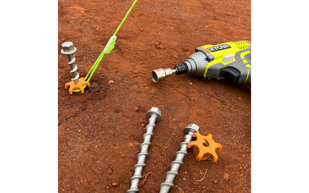 HP99 Heavy Duty markisesett montert på campingplass
