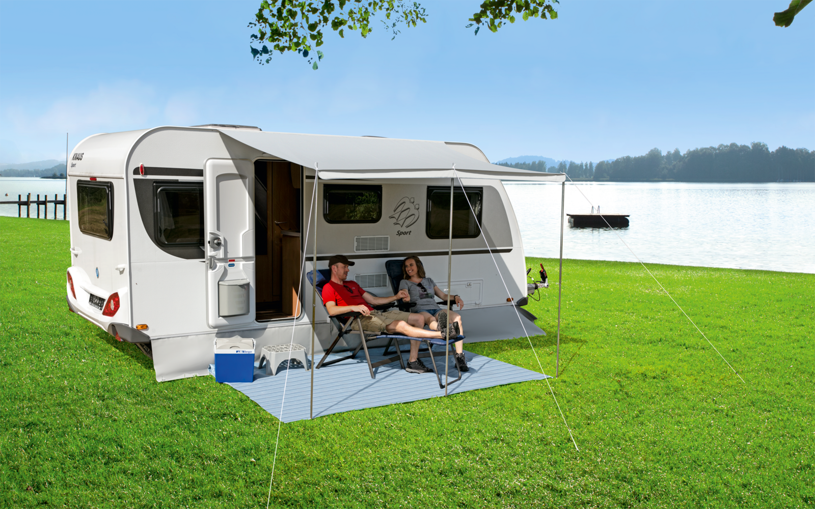 Detalj av teleskopstenger på Ideal II solseil for campingvogn 340x240 cm