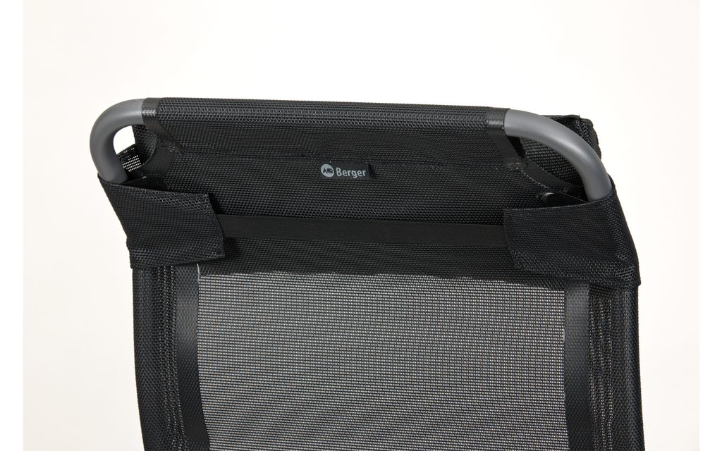 Detalj av Iseo hodepute for solsenger og stoler 43 x 19 cm svart