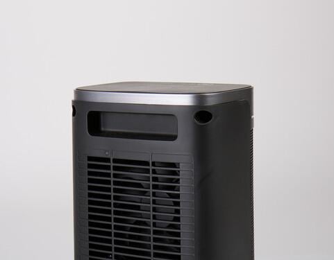 Keramisk varmevifte Andro 230V 1500W med fjernkontroll montert og i bruk