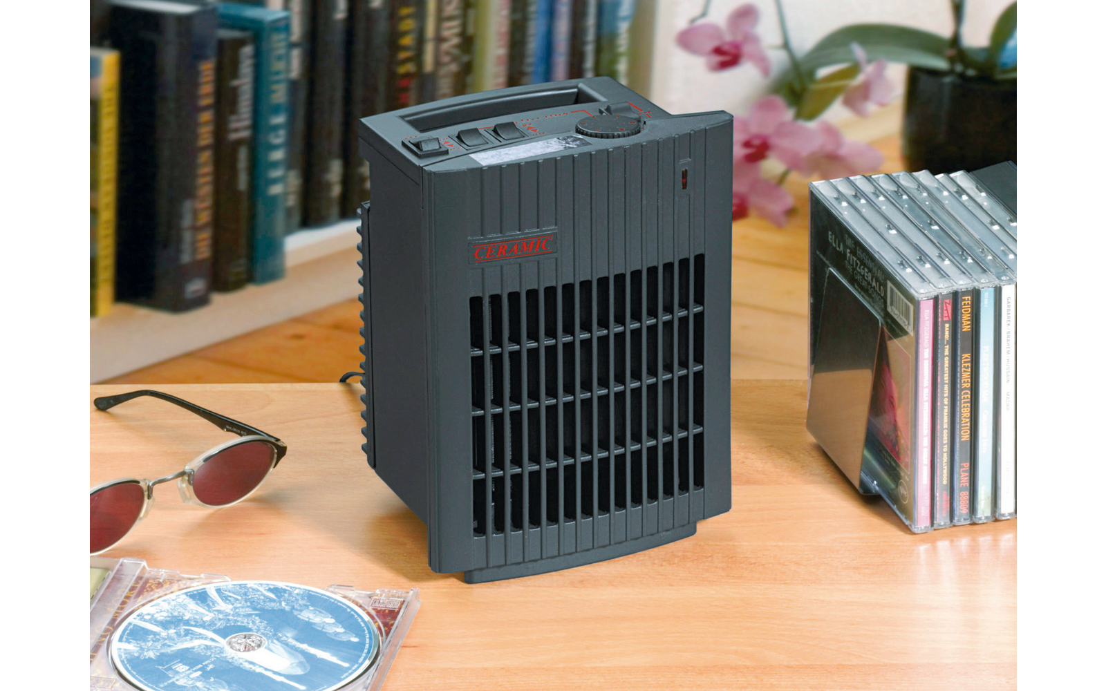 Bakside av Keramisk varmevifte Plus 440/1500W 230V for campingkjoretoy