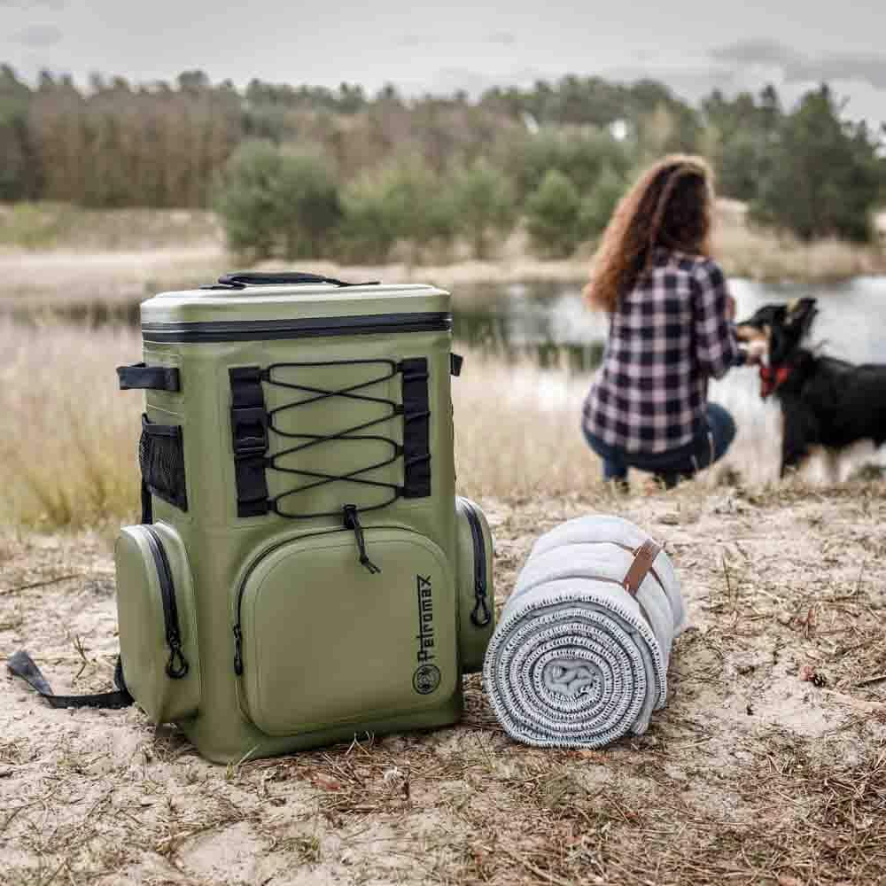 Kjøleryggsekk med isolering Petromax brukt på campingtur