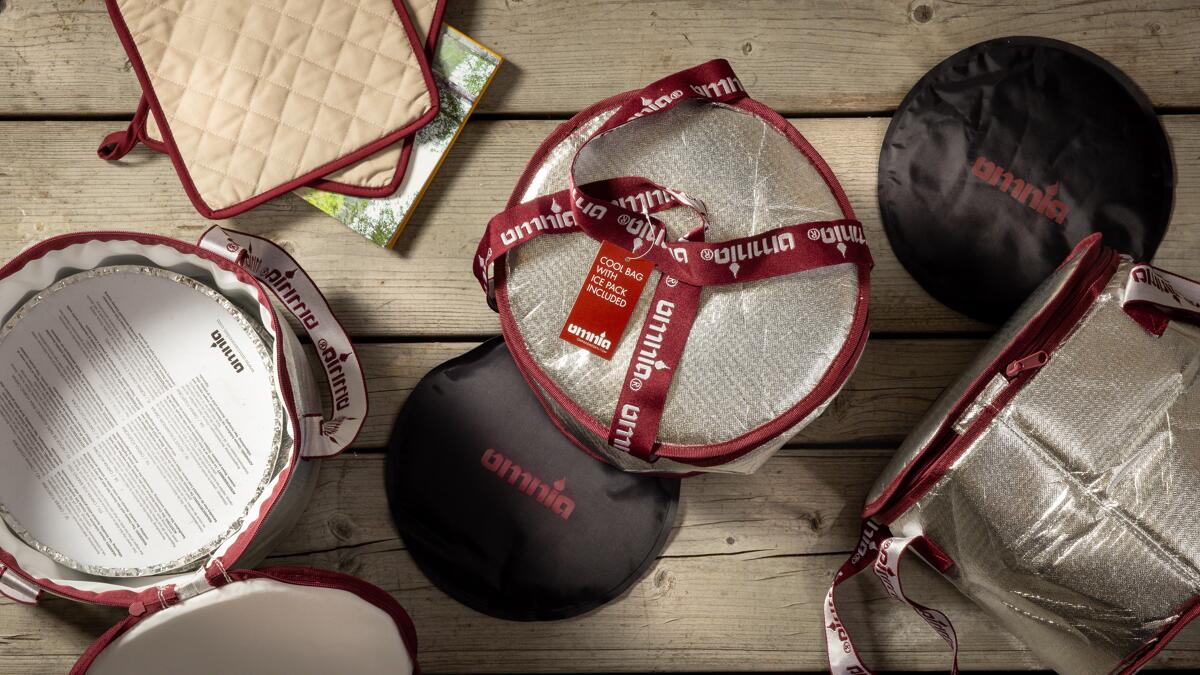 Nærbilde av materialet på Kjøleveske Cool Bag inkl. kjøleelementer 27 cm