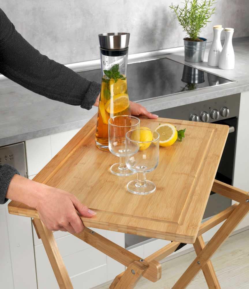 Nærbilde av bambusmateriale på Klappbord Lugo med skjærebrett