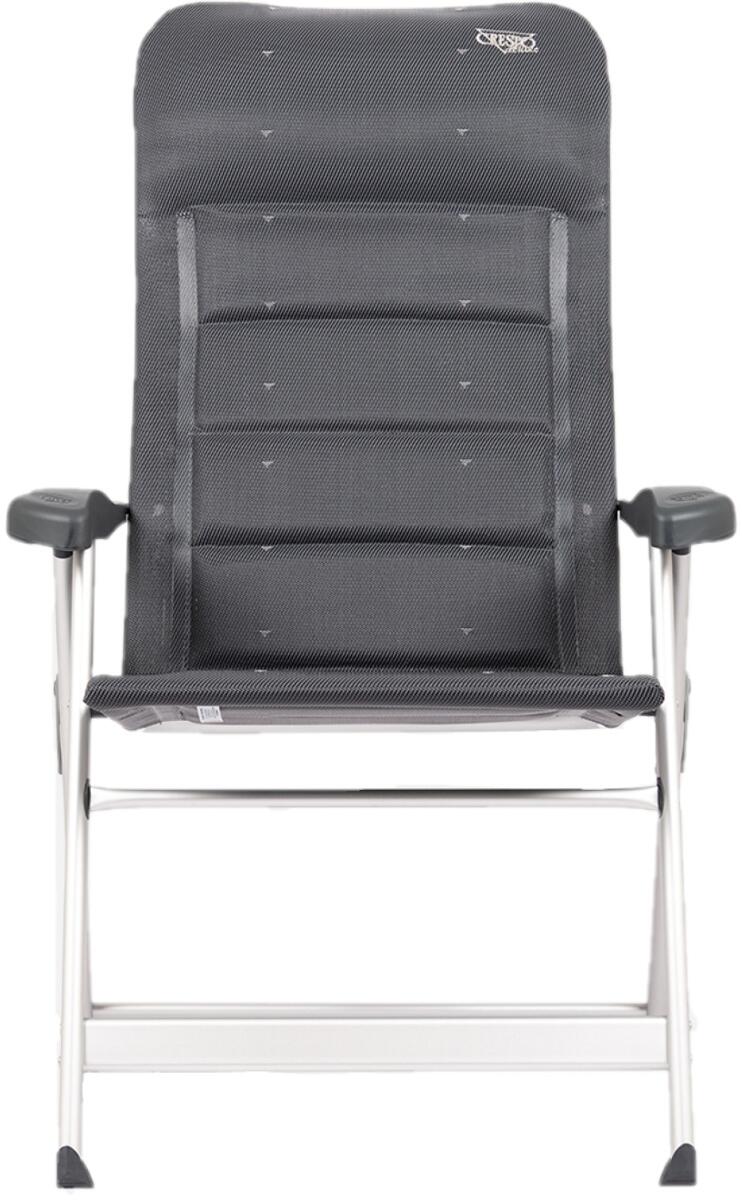 Klappstol Crespo AL-235 Deluxe S montert i campingmiljø