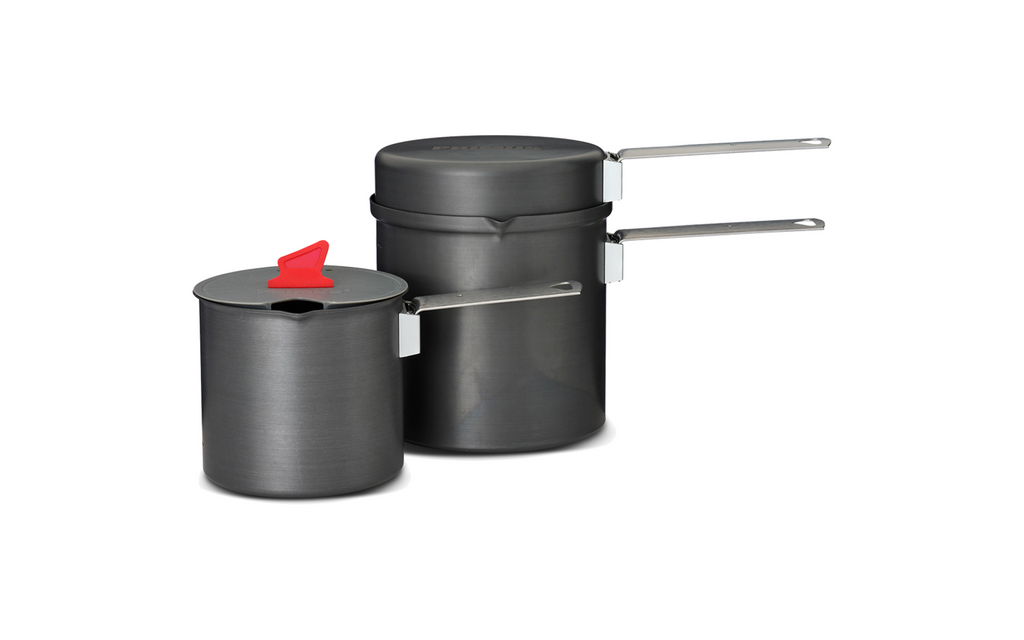Detalj av keramisk non-stick belegg på Kokekartsett Trek 3 deler hardanodisert aluminium 0,6 og 1,0 L