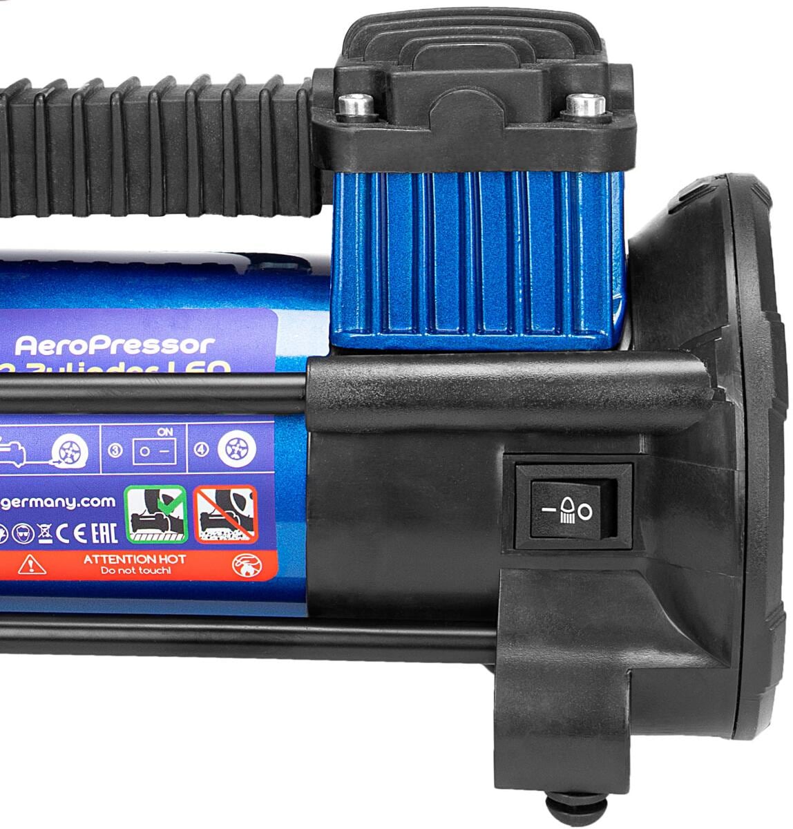 Nærbilde av ventiltilkobling på Kompressor AeroPressor 2-sylinder 12V 300W 10 bar 60 l min - Alca