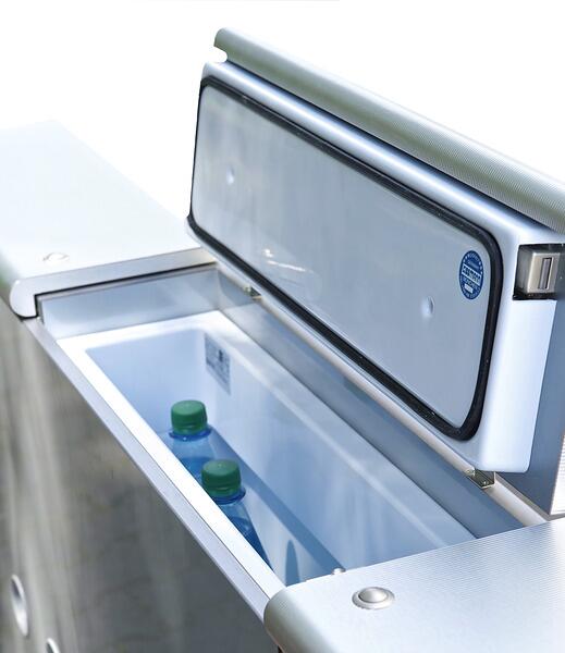 Detalj av Kompressor-innbyggingskjøleboks 26L 12/24V Reimo