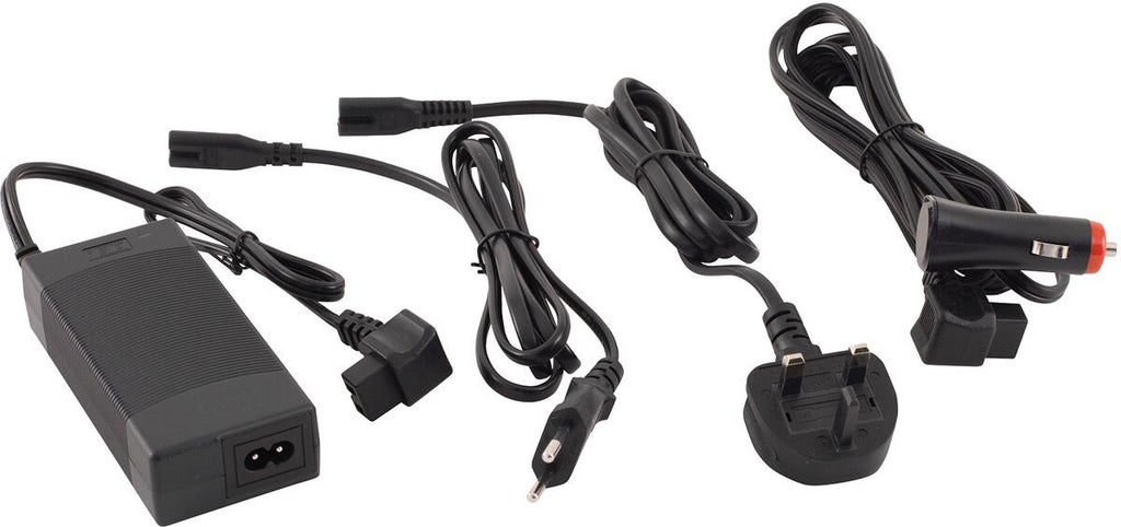 Kompressor-kjøleboks Arctic Chill 50 12/230V 50L - Outwell i bruk utendørs