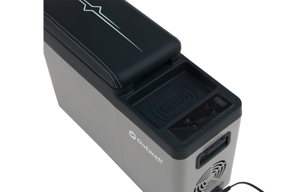 Kompressor kjøleboks Arctic Chill 8 l, 12V, for VW T5/T6 - Outwell montert i bil