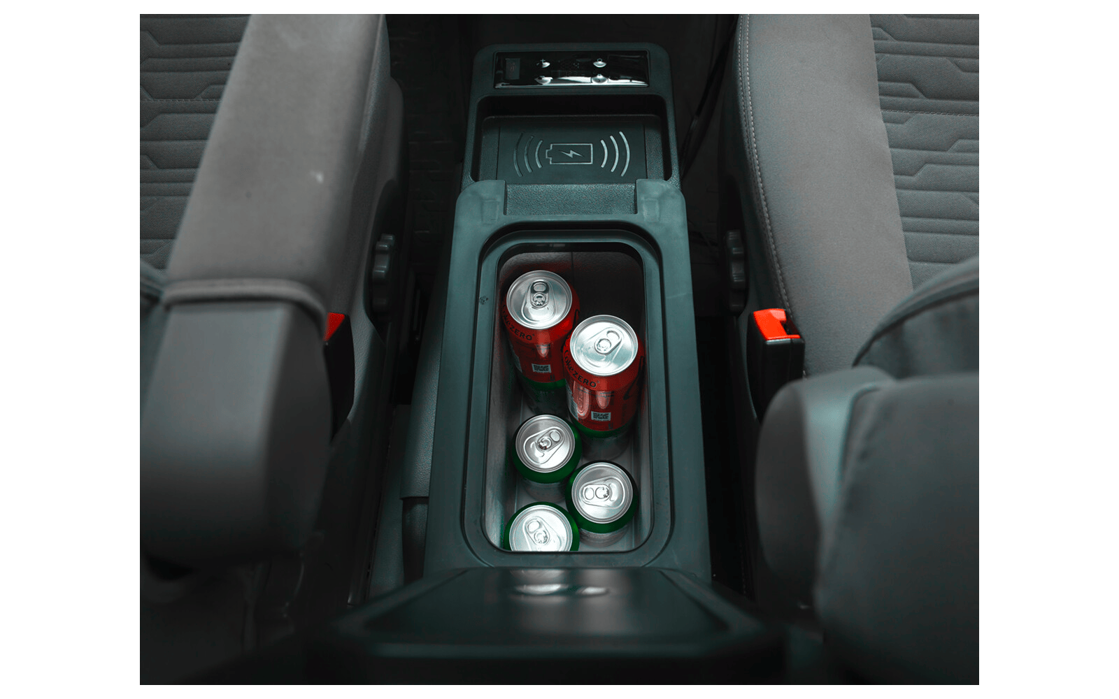 Kompressor kjøleboks Arctic Chill 8 l, 12V, for VW T5/T6 - Outwell USB-tilkobling