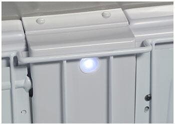 Nærbilde av Kompressor-kjøleboks MD45F-CD-P 12V/24V 40L ENGEL håndtak