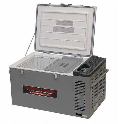 Bakside av Kompressor-kjøleboks MD80F-C-S 12V/24V 80L ENGEL