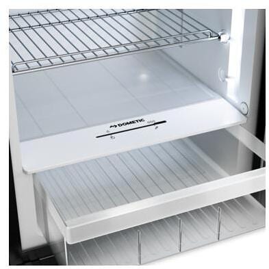 Kompressorkjøleskap med to dører og dobbelthengsler - Dometic kontrollpanel