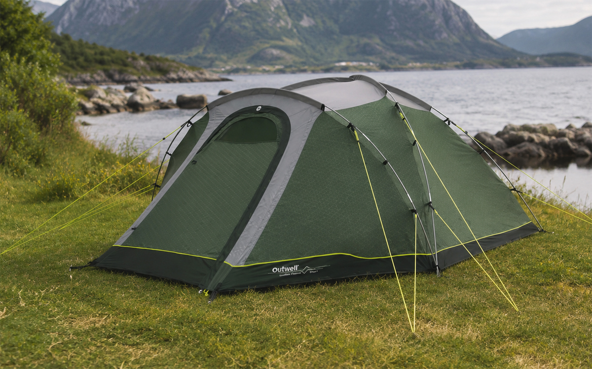 Kuppeltelt Cloud 4 for 4 personer 3000 mm vannsøyle 6,2 kg - Outwell sett forfra i grønn farge