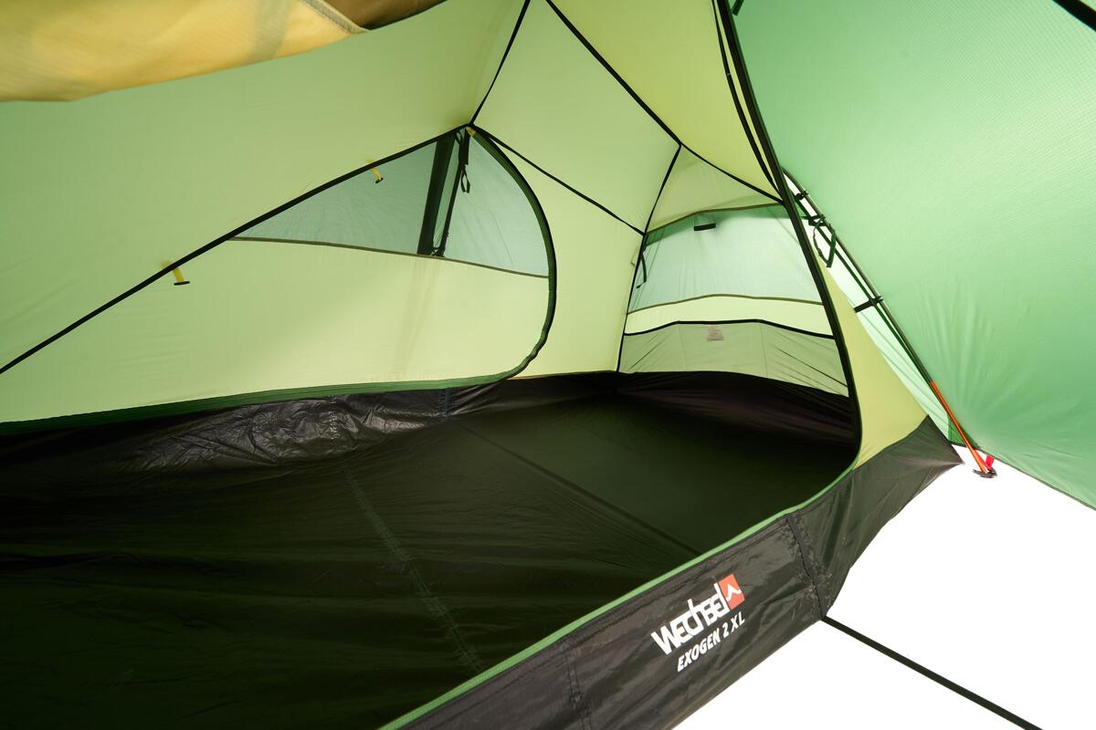 Kuppeltelt Exogen 2 XL ZG 1-pers 1,9 kg grønn montert i naturen