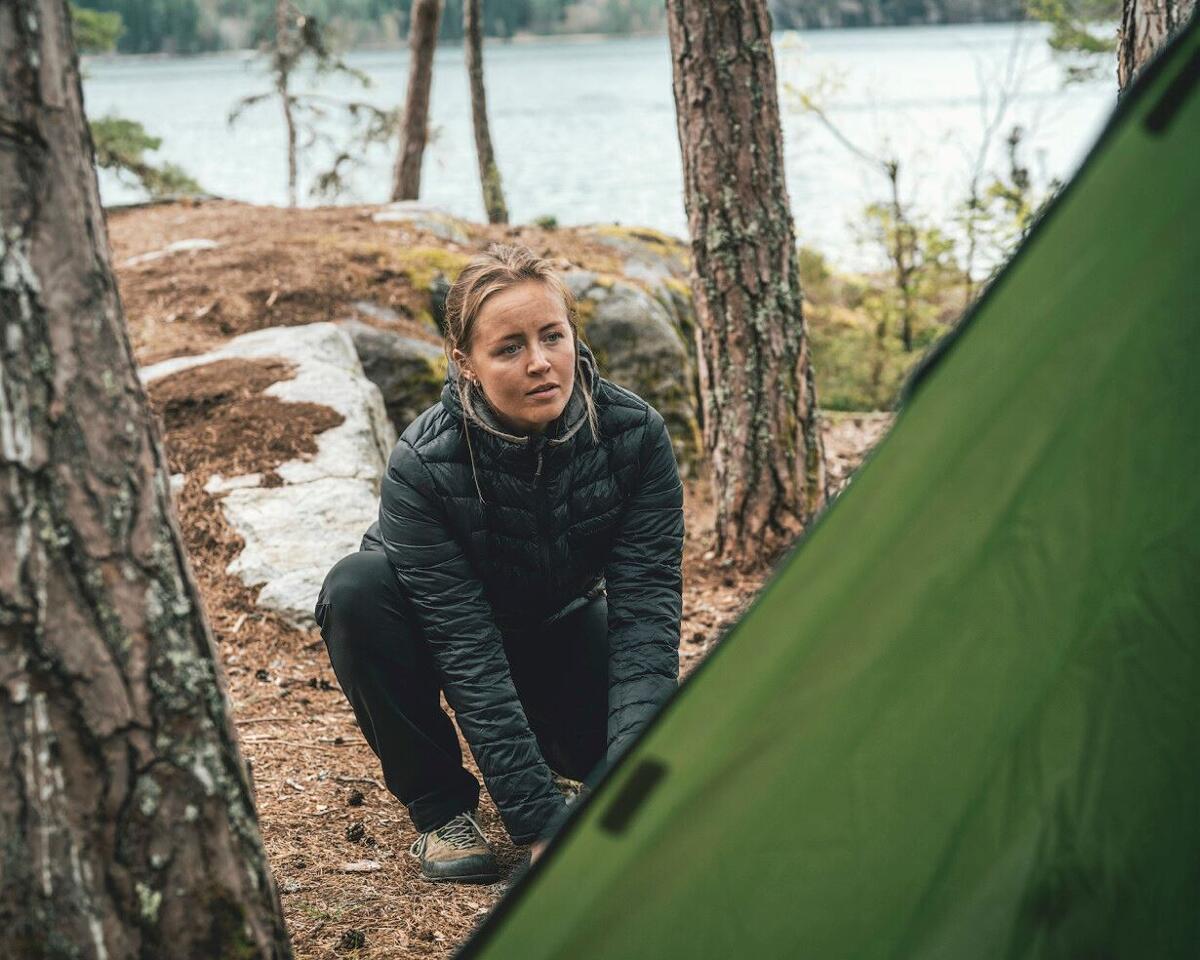 Kuppeltelt Lago Flex 4 med regndekket inngang
