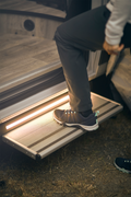 LED-belysningssett for Slide Out Step G2 12V trinn fra Thule montert