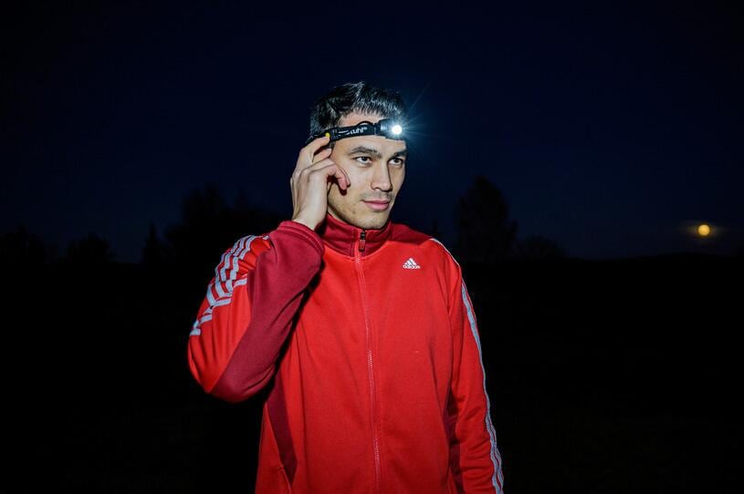 Nærbilde av LED-hodelykt LuxPremium KL100 Cree-LED