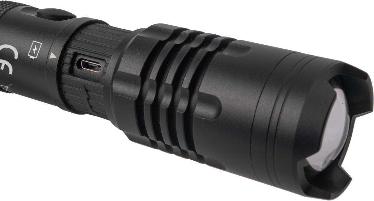Bakside av LED-lommelykt med powerbank 1000 lm, rekkevidde 270 m