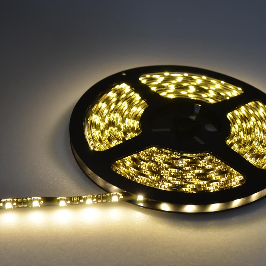 LED-lysbånd 200 cm varmhvit 12-24V dimmbart 9,6W detalj