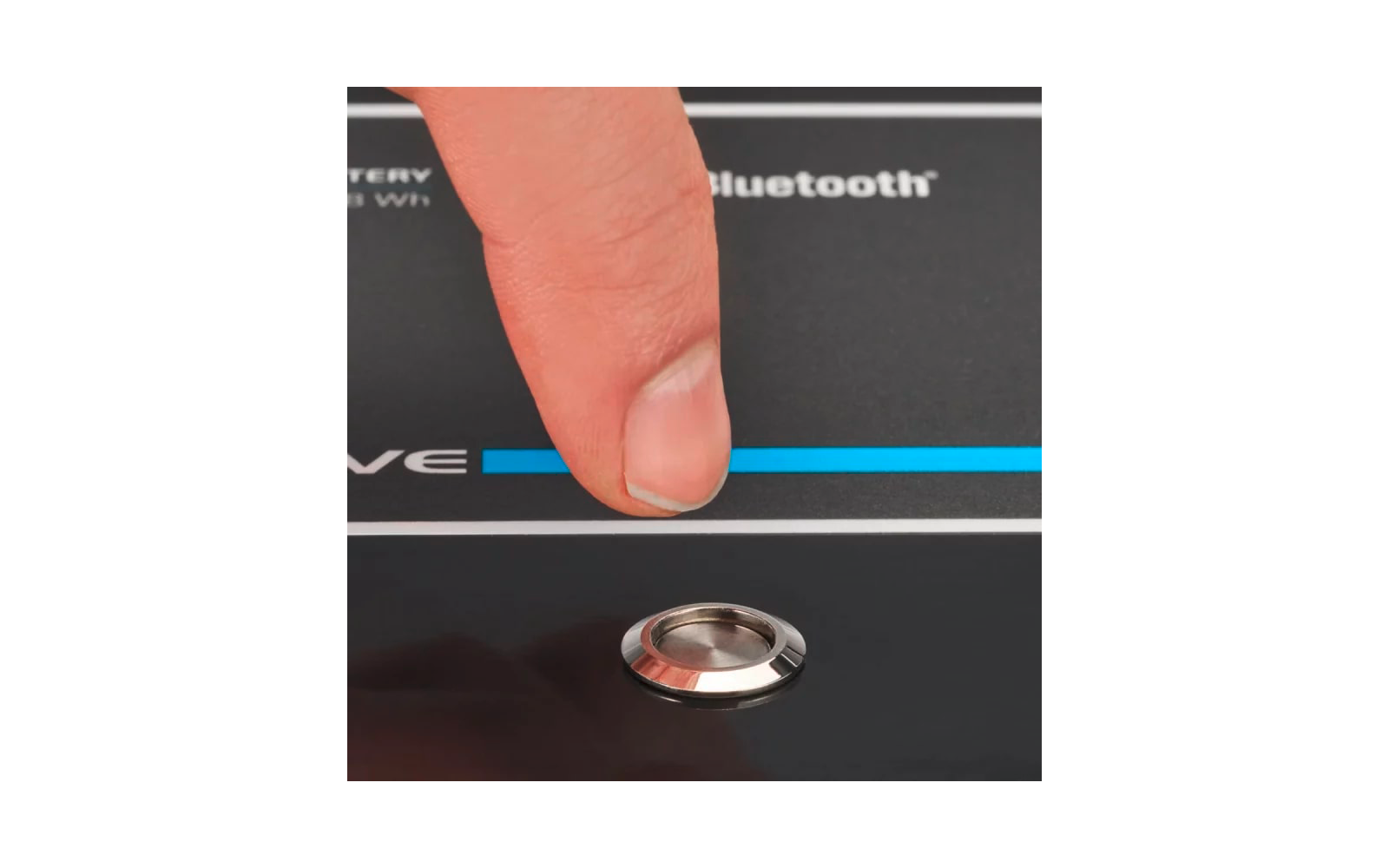 Detalj av LiFePO4-batteri LC S LT 12V 105 Ah 1344 Wh