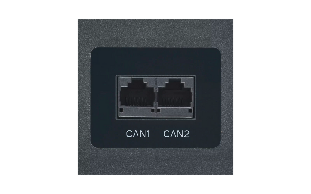 Nærbilde av LiFePO4-batteri LC S LT 12V 105 Ah 1344 Wh koblinger