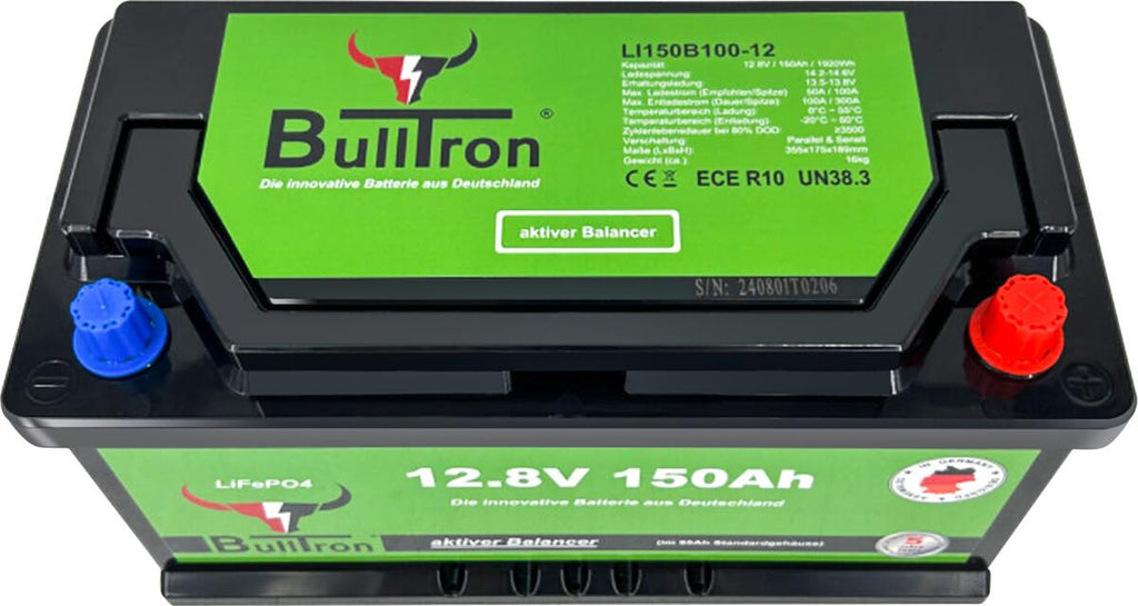Nærbilde av tilkoblinger på LiFePO4 lithium-batteri 150Ah 12.8V med Smart BMS og Bluetooth