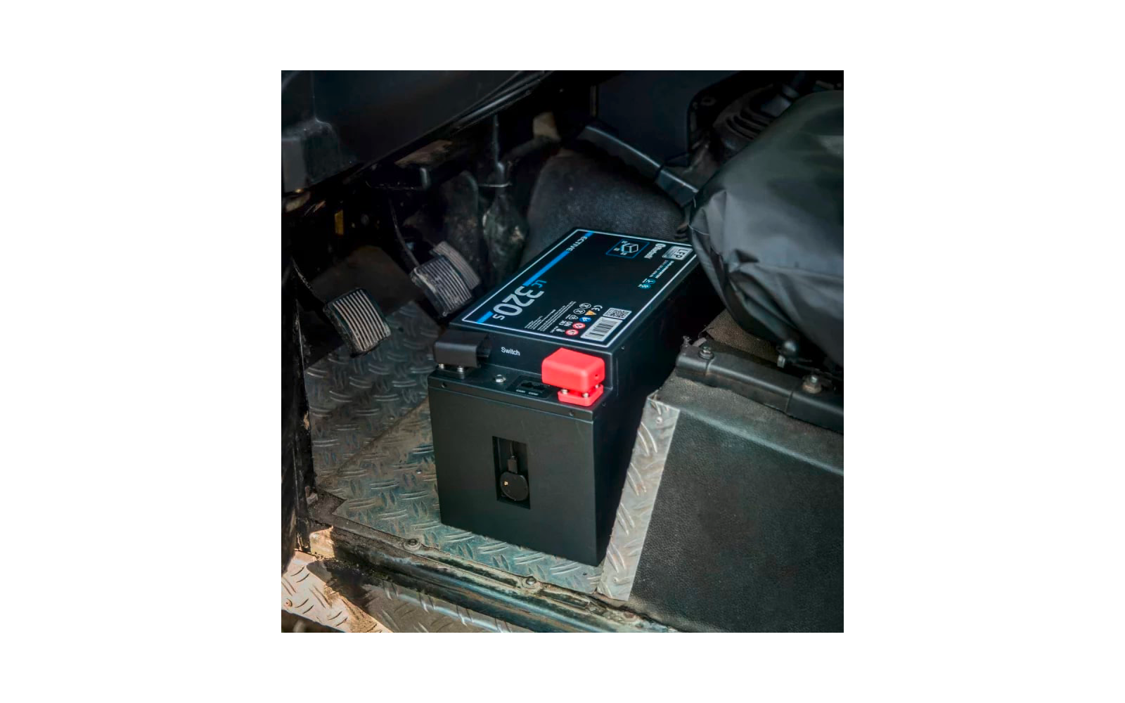 LiFePO4 undersete-batteri LC S LT 12V 320 Ah 4096 Wh bakside