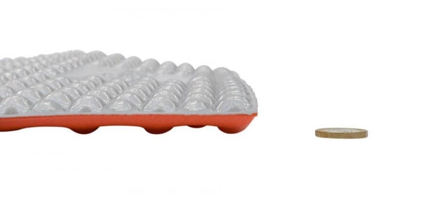 Liggeunderlag ThermaTrek 182x56 cm detalj av skum