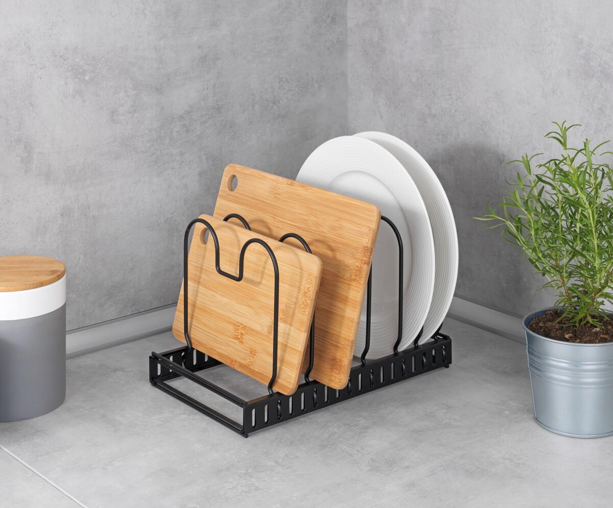 Lokk- og panneholder justerbar 30-57 cm svart - Wenko nærbilde av pulverlakkert metall