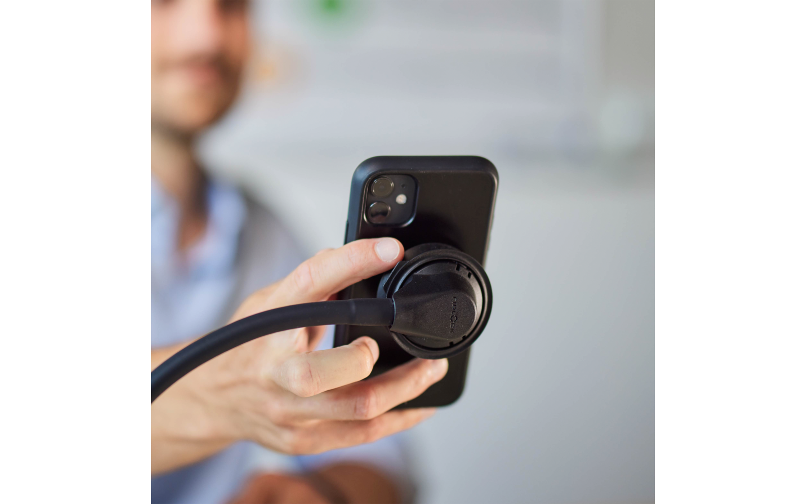 Bakside av Magnet-vakuum mobilholder for skrivebord fra Silwy