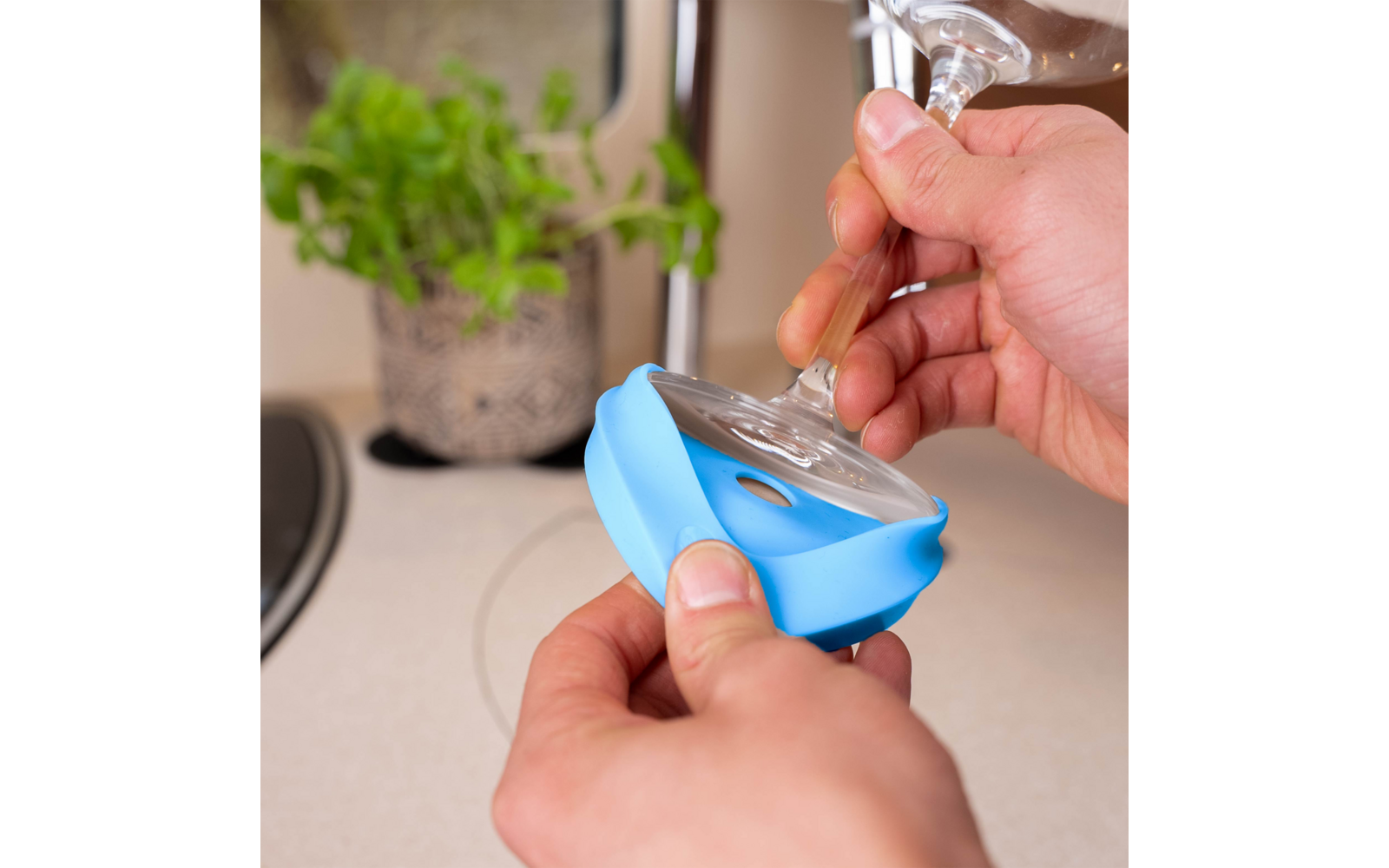 Bakside av Magnetadapter-sett for stilkglass med nano-gel-pads